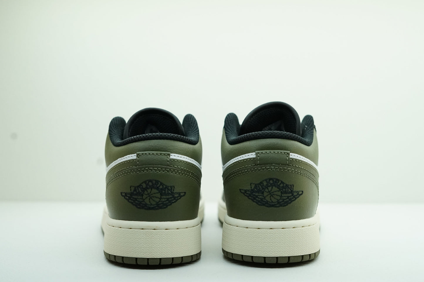 AIR JORDAN 1 LOW
