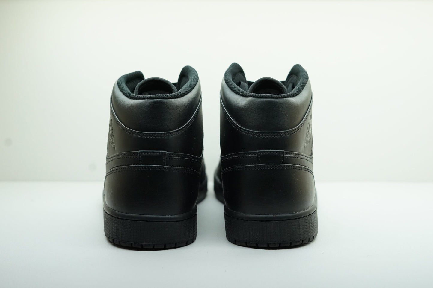 AIR JORDAN 1 MID TRIPLE BLACK
