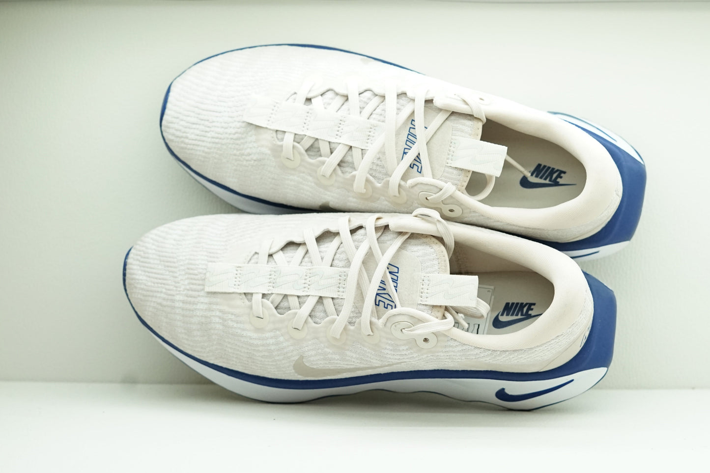NIKE MOTIVA