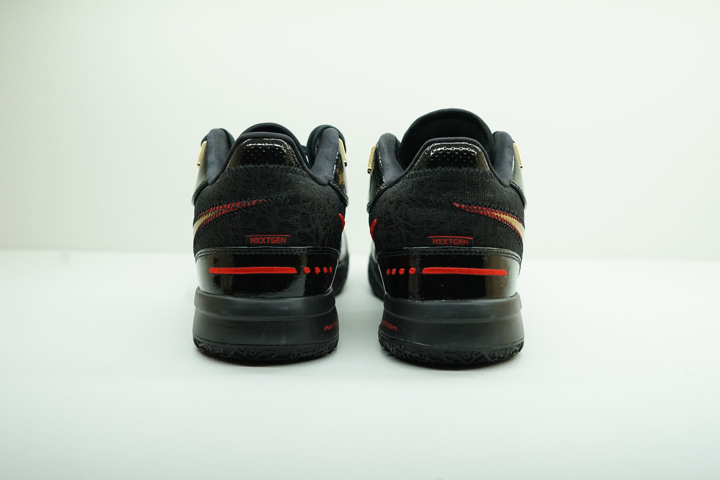 LEBRON NXXT GEN