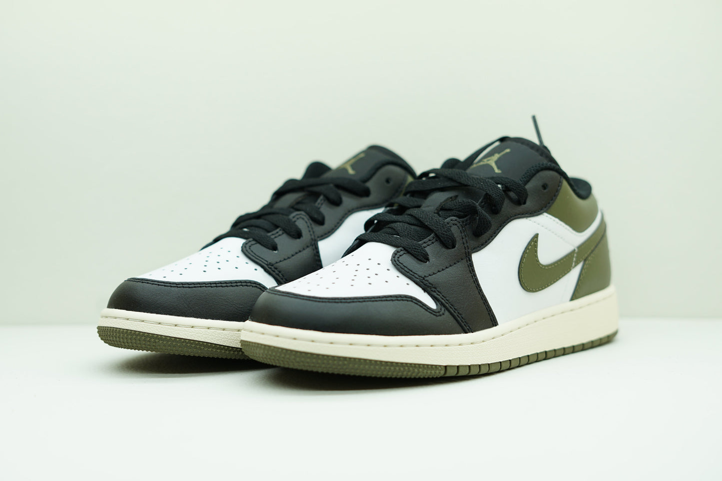 AIR JORDAN 1 LOW