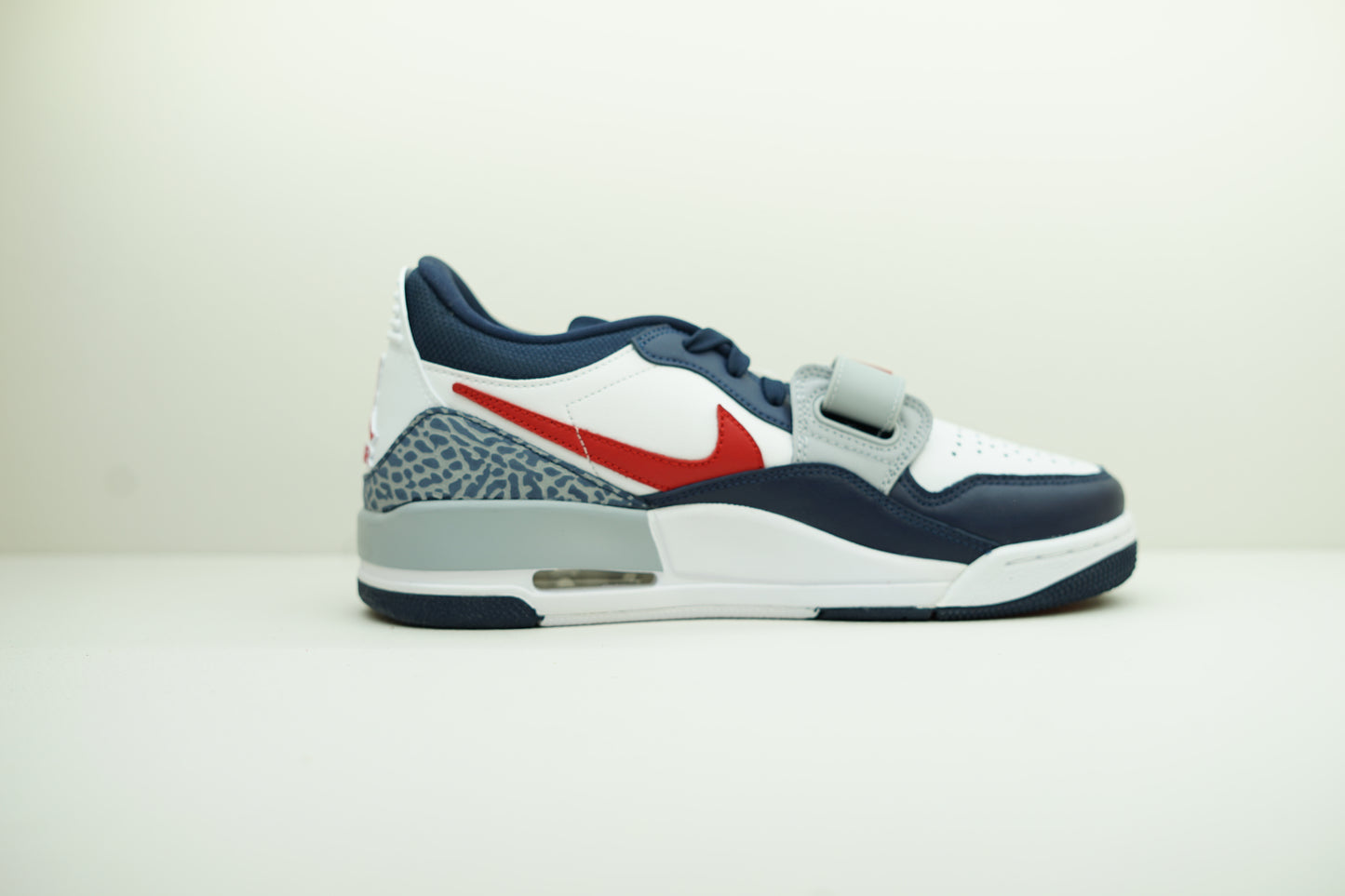AIR JORDAN LEGACY 312 LOW