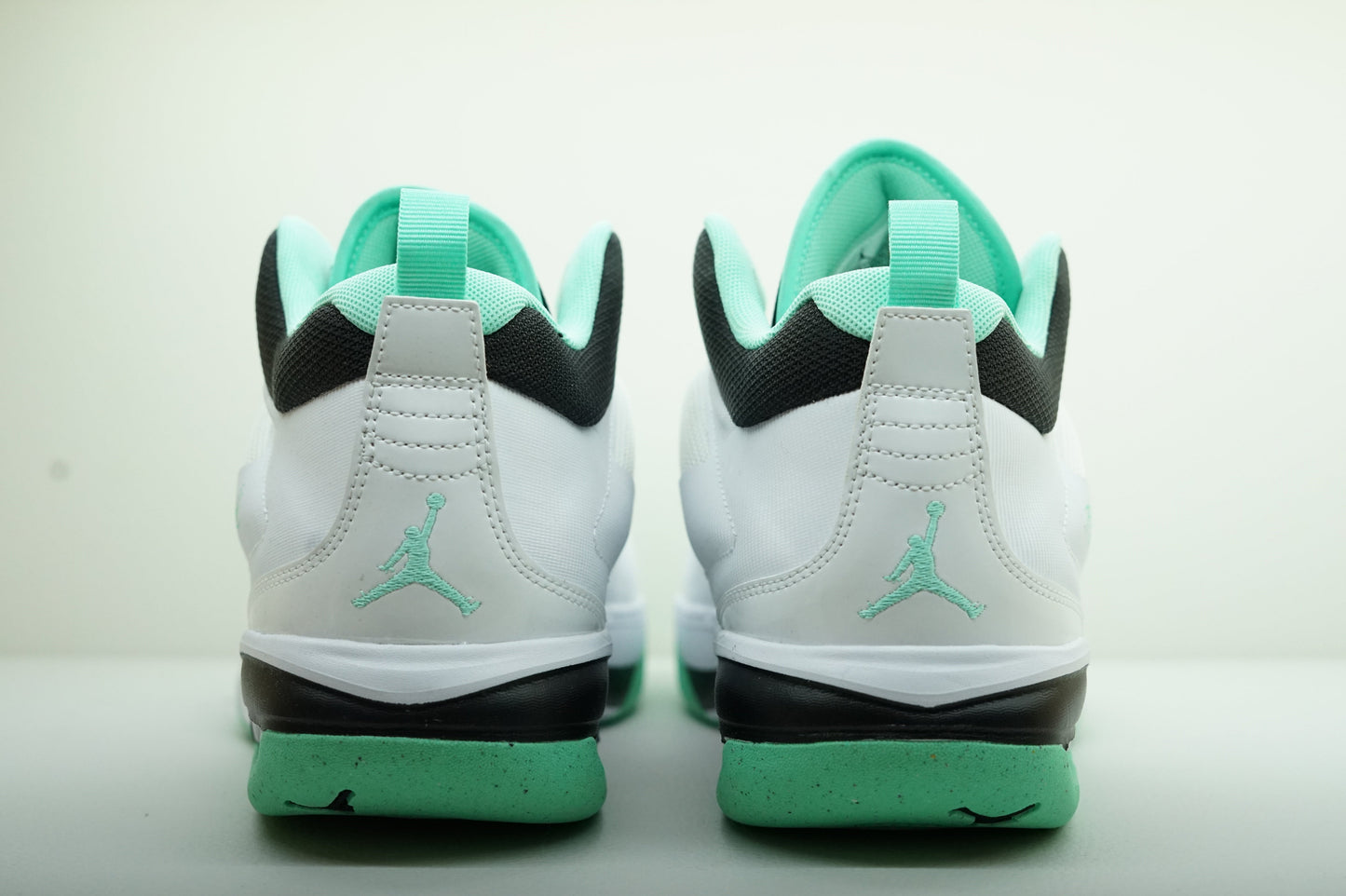 JORDAN STAY LOYAL 3