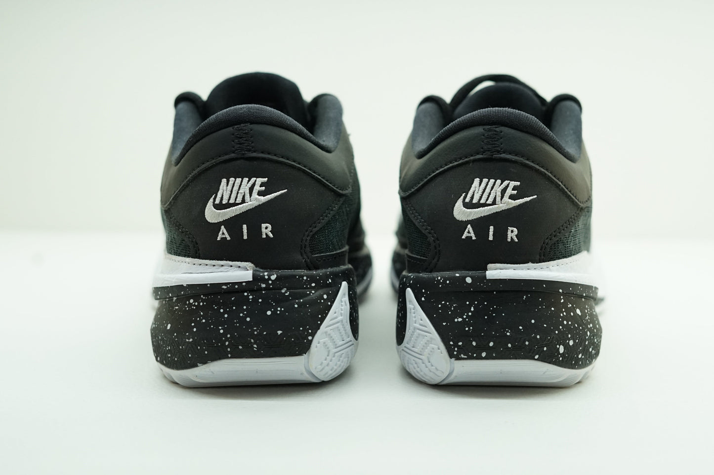 NIKE ZOOM FREAK 5