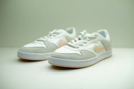 NIKE SB ALLEYOOP SUMMIT