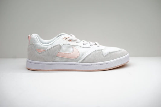 NIKE SB ALLEYOOP SUMMIT