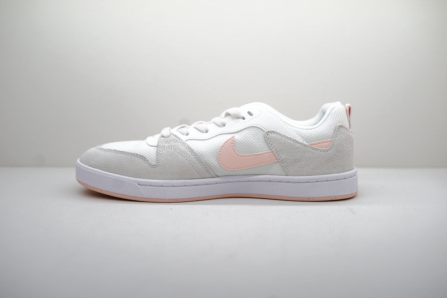 NIKE SB ALLEYOOP SUMMIT