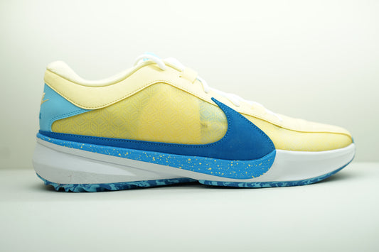 NIKE ZOOM FREAK 5