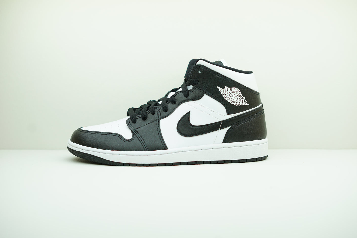AIR JORDAN 1 MID SE